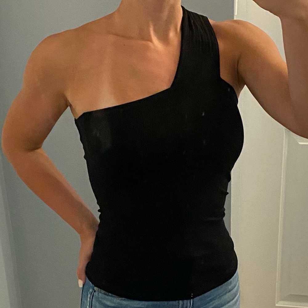 LNA Black One Shoulder Tank